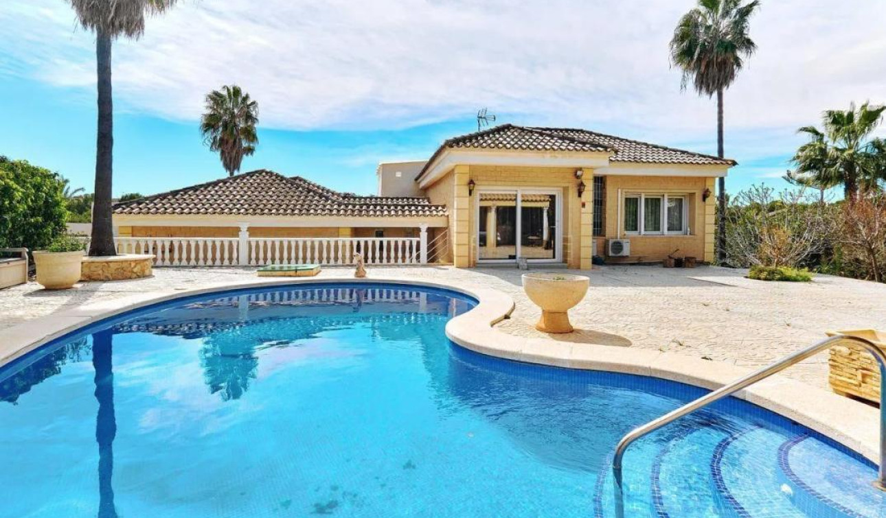 Resale - Detached Villa - Dehesa de Campoamor - Campoamor