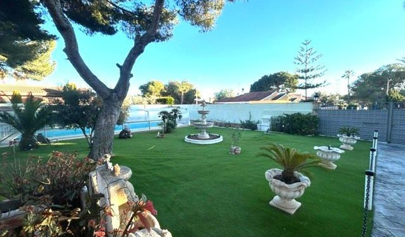 Resale - Detached Villa - Dehesa de Campoamor - Campoamor