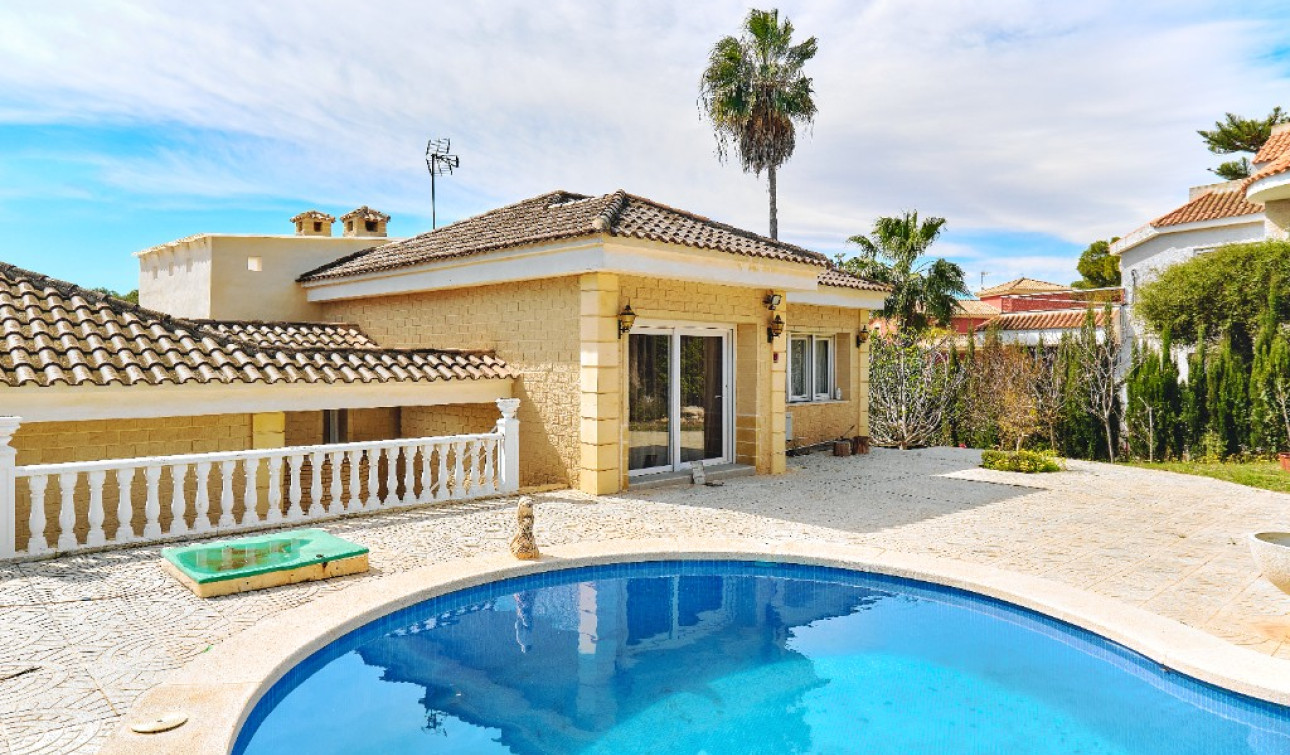 Resale - Detached Villa - Dehesa de Campoamor