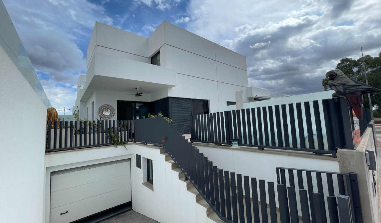 Resale - Detached Villa - Dolores - ZONA NUEVA