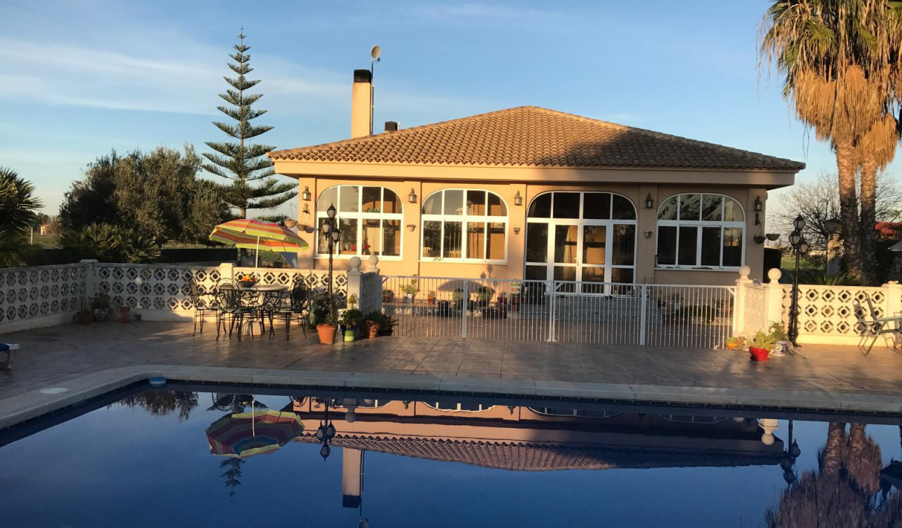Resale - Detached Villa - Dolores