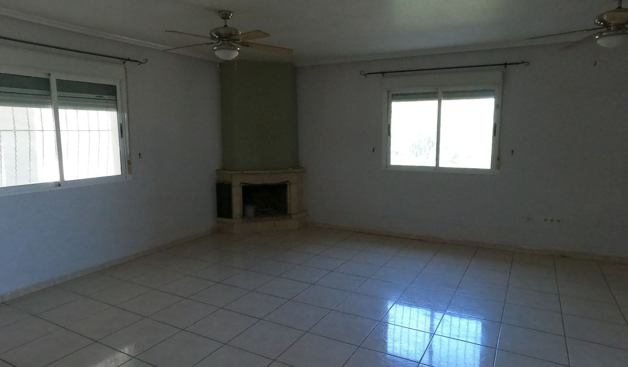 Resale - Detached Villa - Dolores