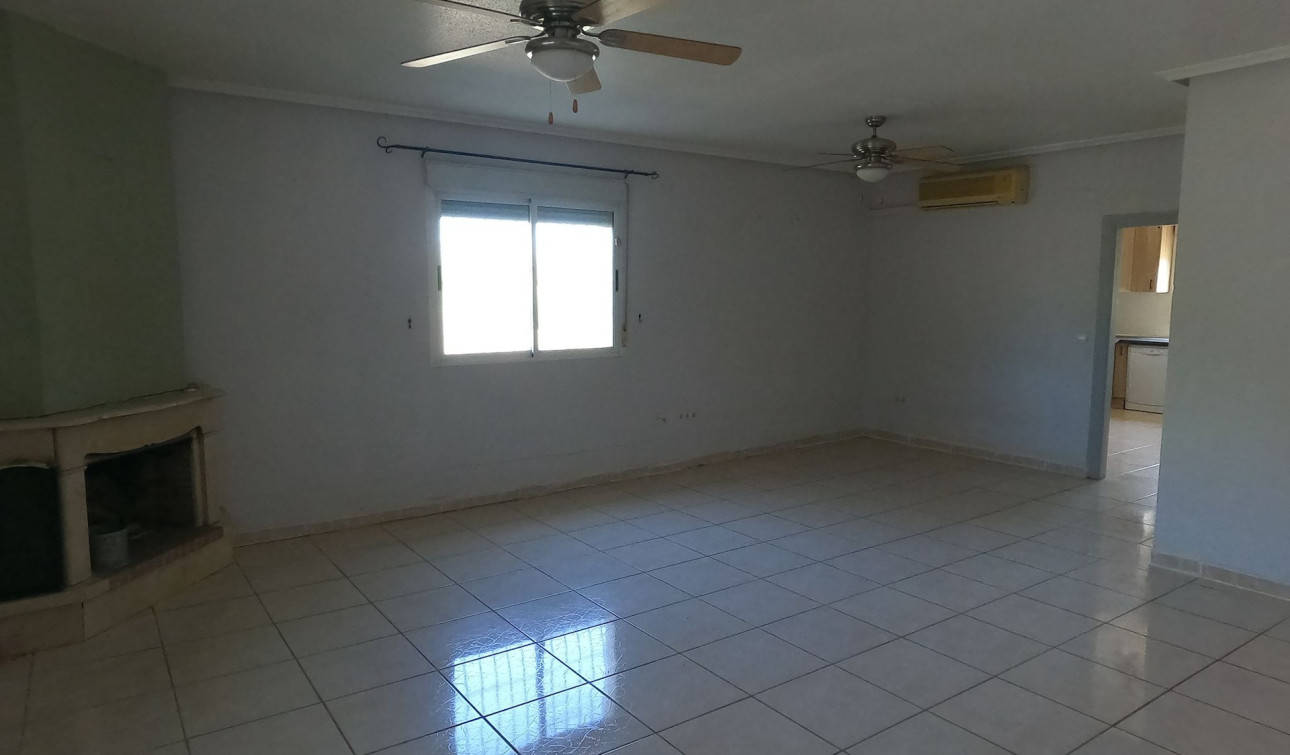 Resale - Detached Villa - Dolores