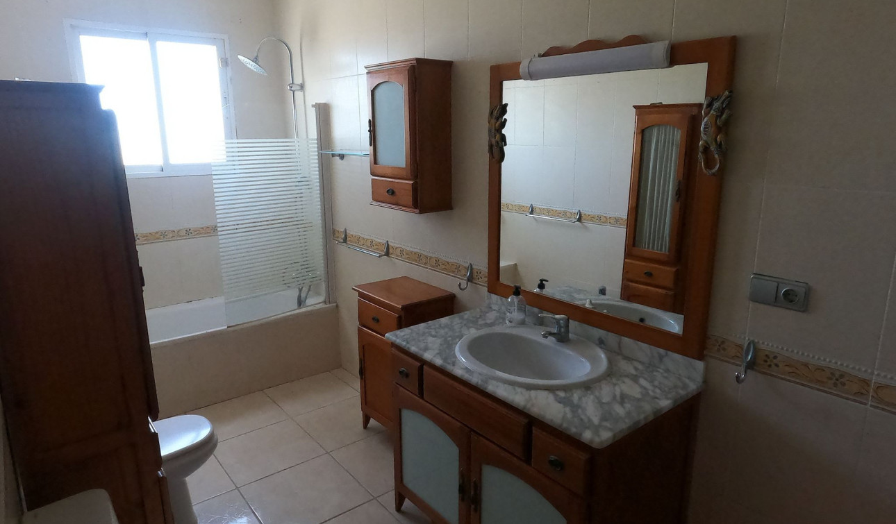 Resale - Detached Villa - Dolores