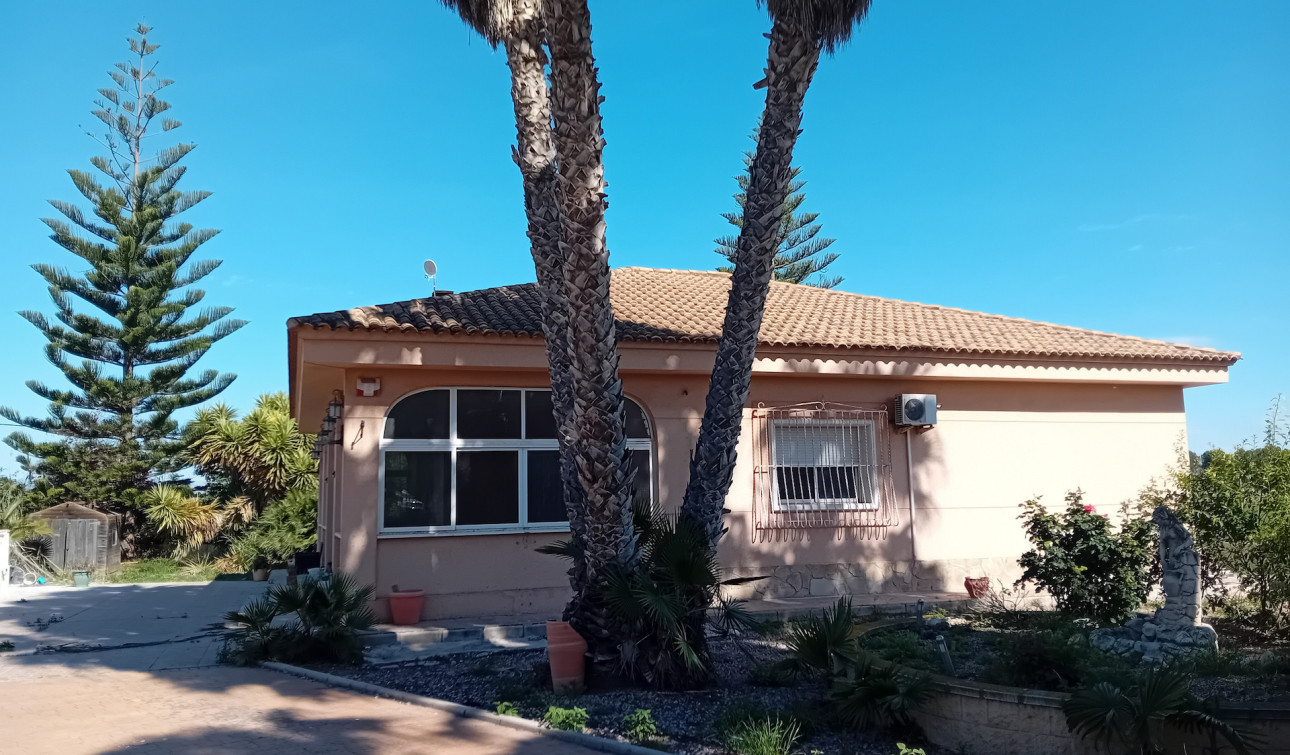 Resale - Detached Villa - Dolores