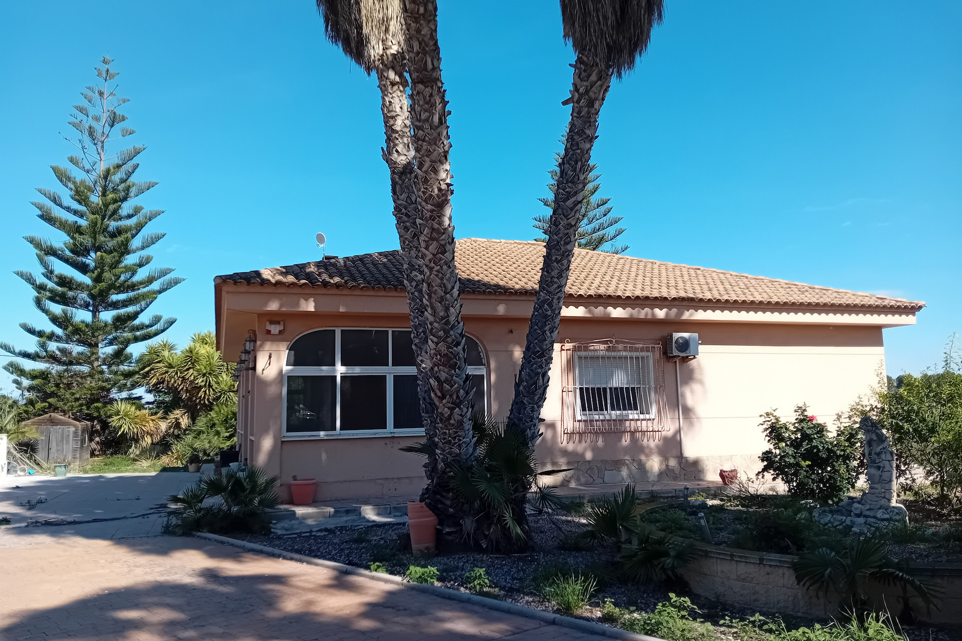 Resale - Detached Villa - Dolores