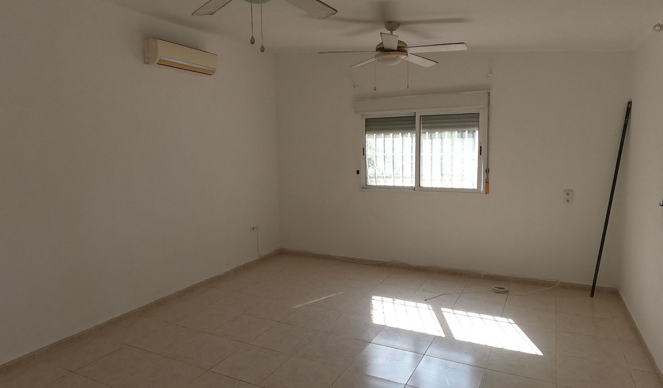 Resale - Detached Villa - Dolores