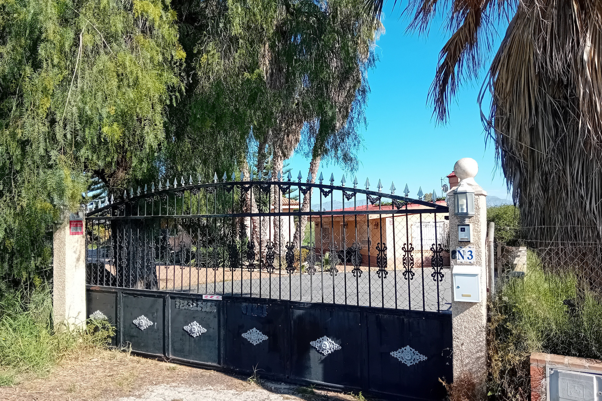 Resale - Detached Villa - Dolores