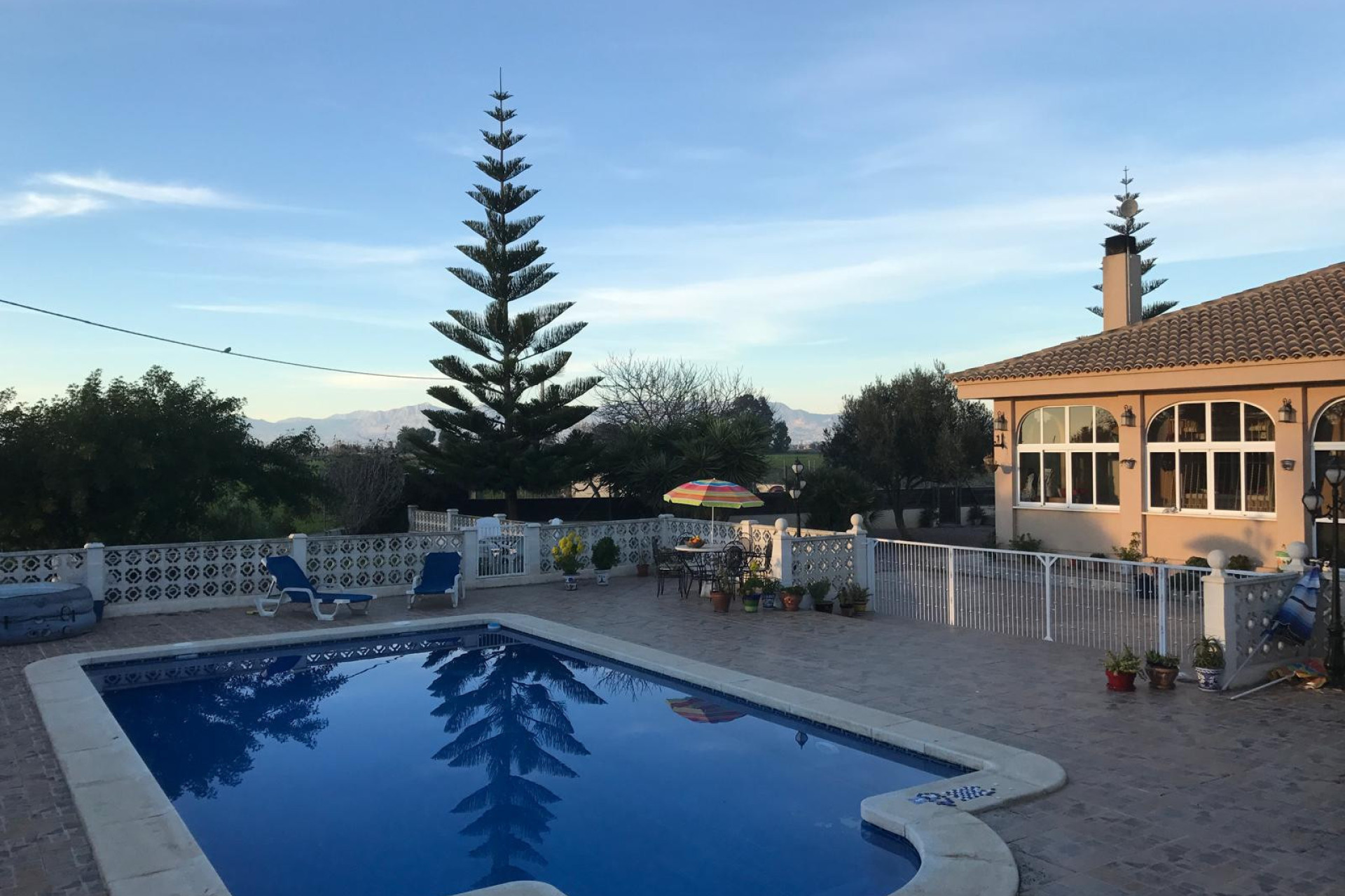 Resale - Detached Villa - Dolores