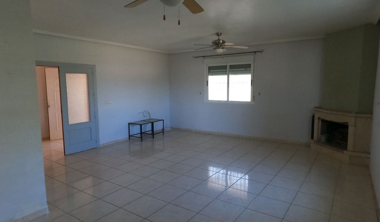 Resale - Detached Villa - Dolores