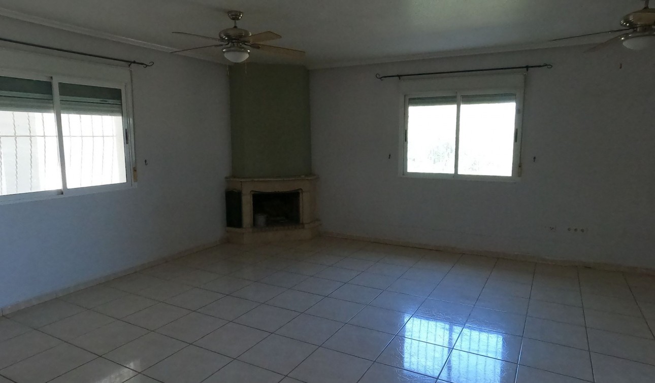 Resale - Detached Villa - Dolores