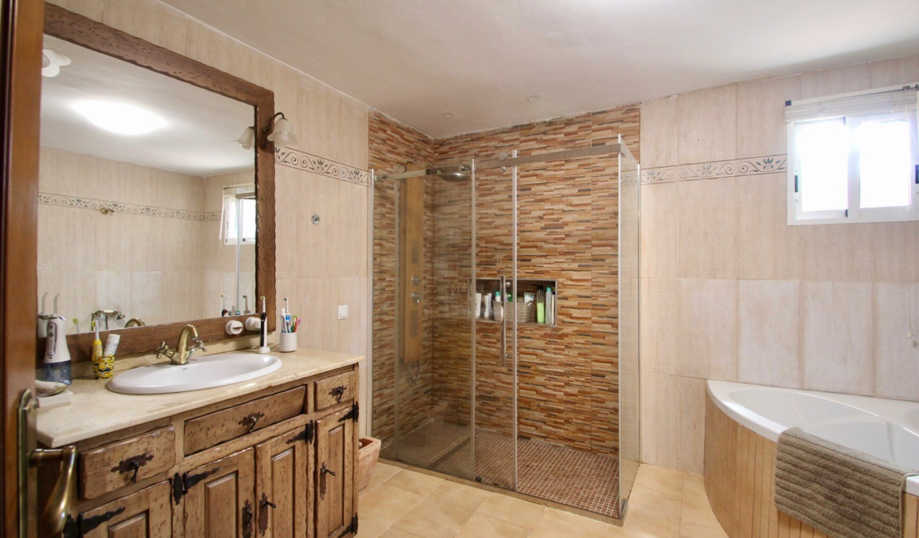 Resale - Detached Villa - Fortuna