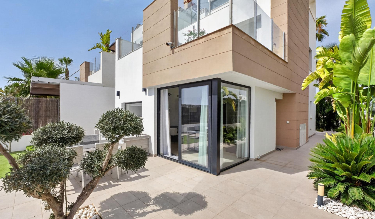 Resale - Detached Villa - Guardamar del Segura - EL RASO