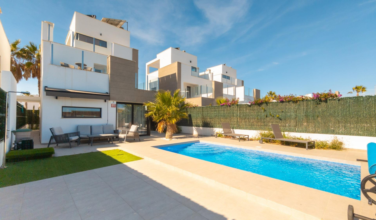 Resale - Detached Villa - Guardamar del Segura - EL RASO