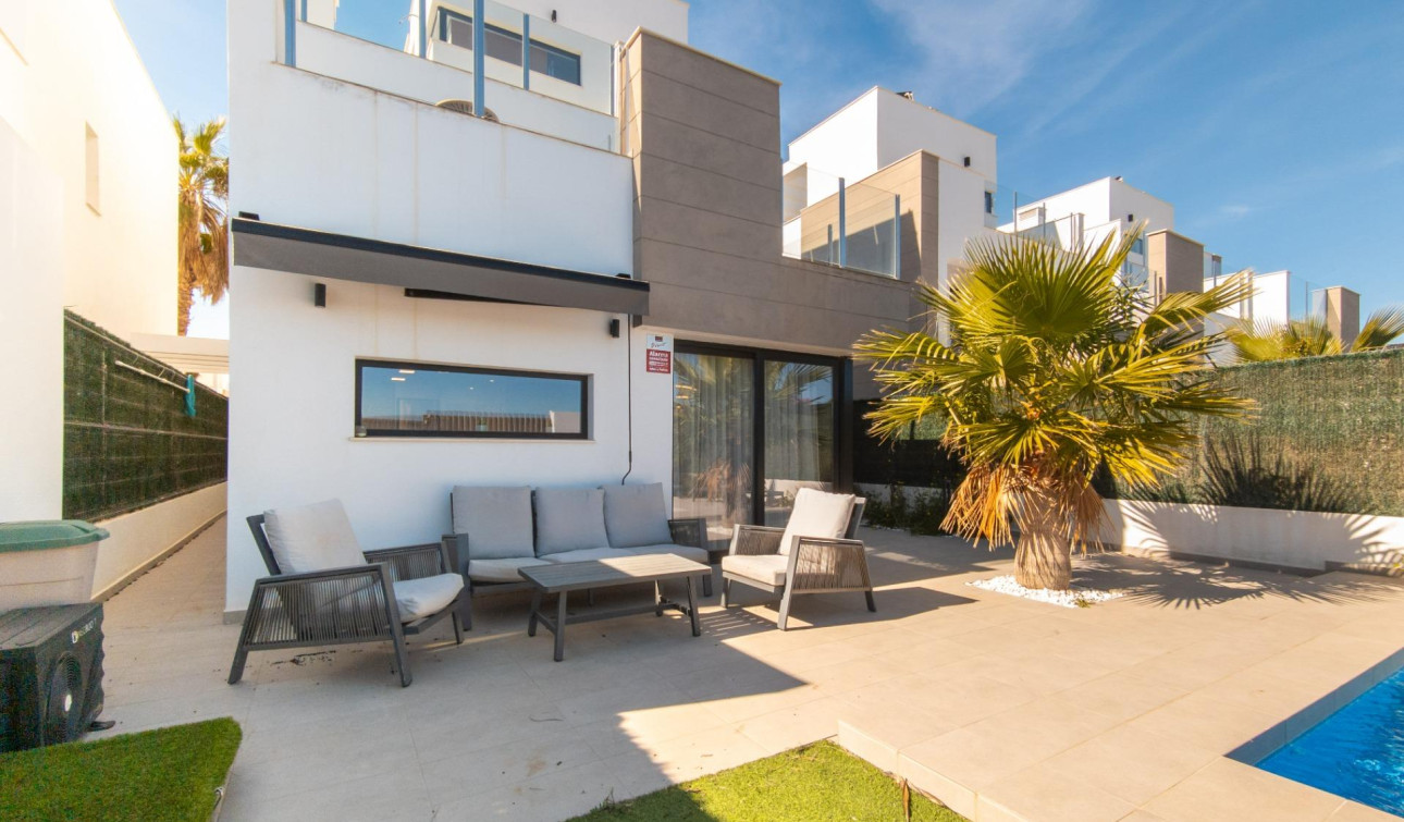 Resale - Detached Villa - Guardamar del Segura - EL RASO