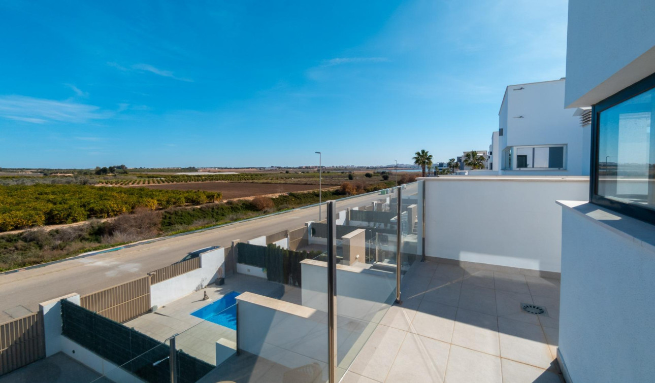 Resale - Detached Villa - Guardamar del Segura - EL RASO