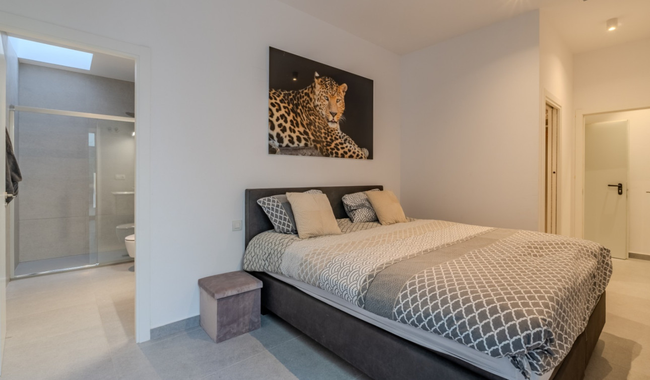Resale - Detached Villa - Guardamar del Segura - Urbanizaciones