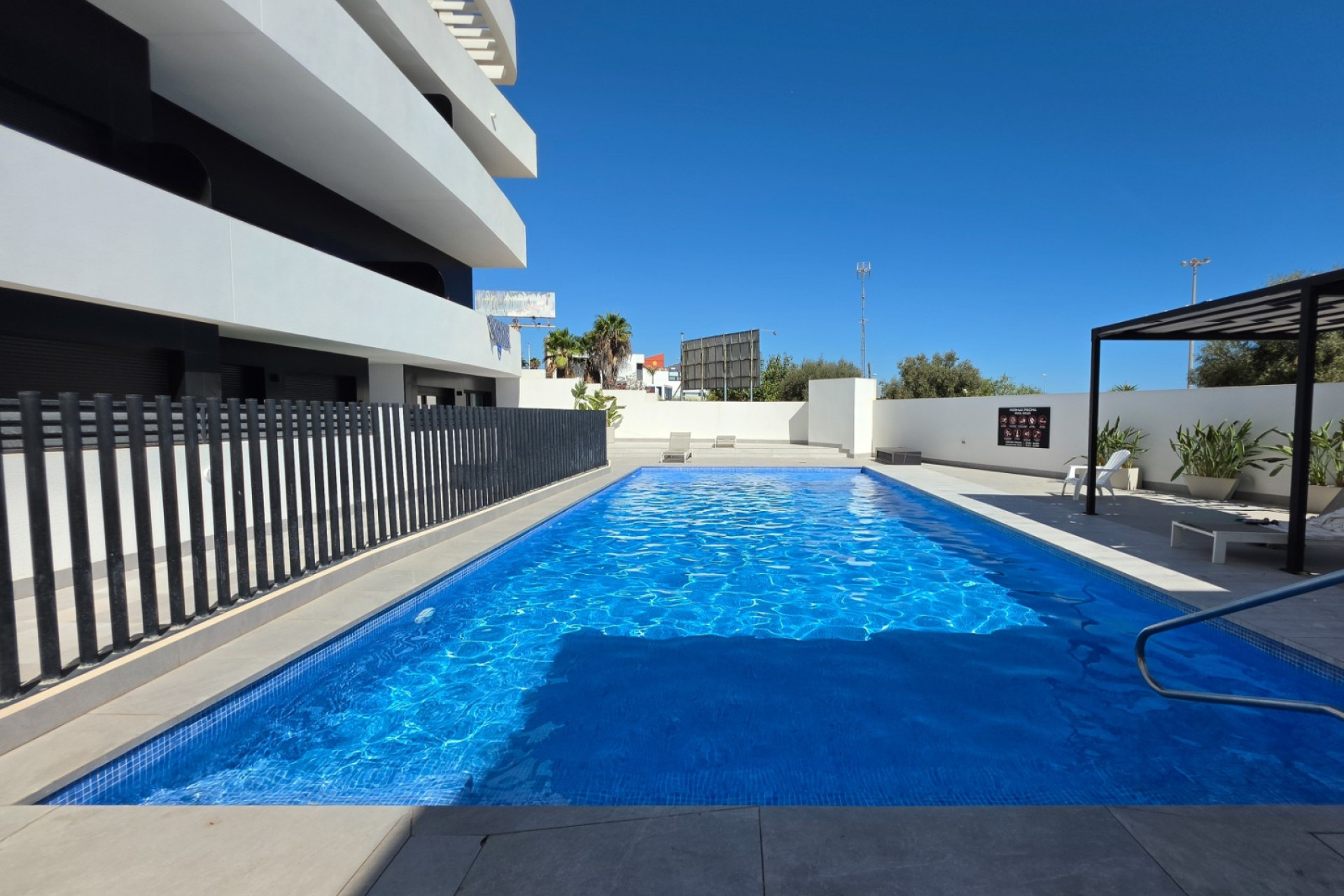 Resale - Detached Villa - Guardamar del Segura - Urbanizaciones