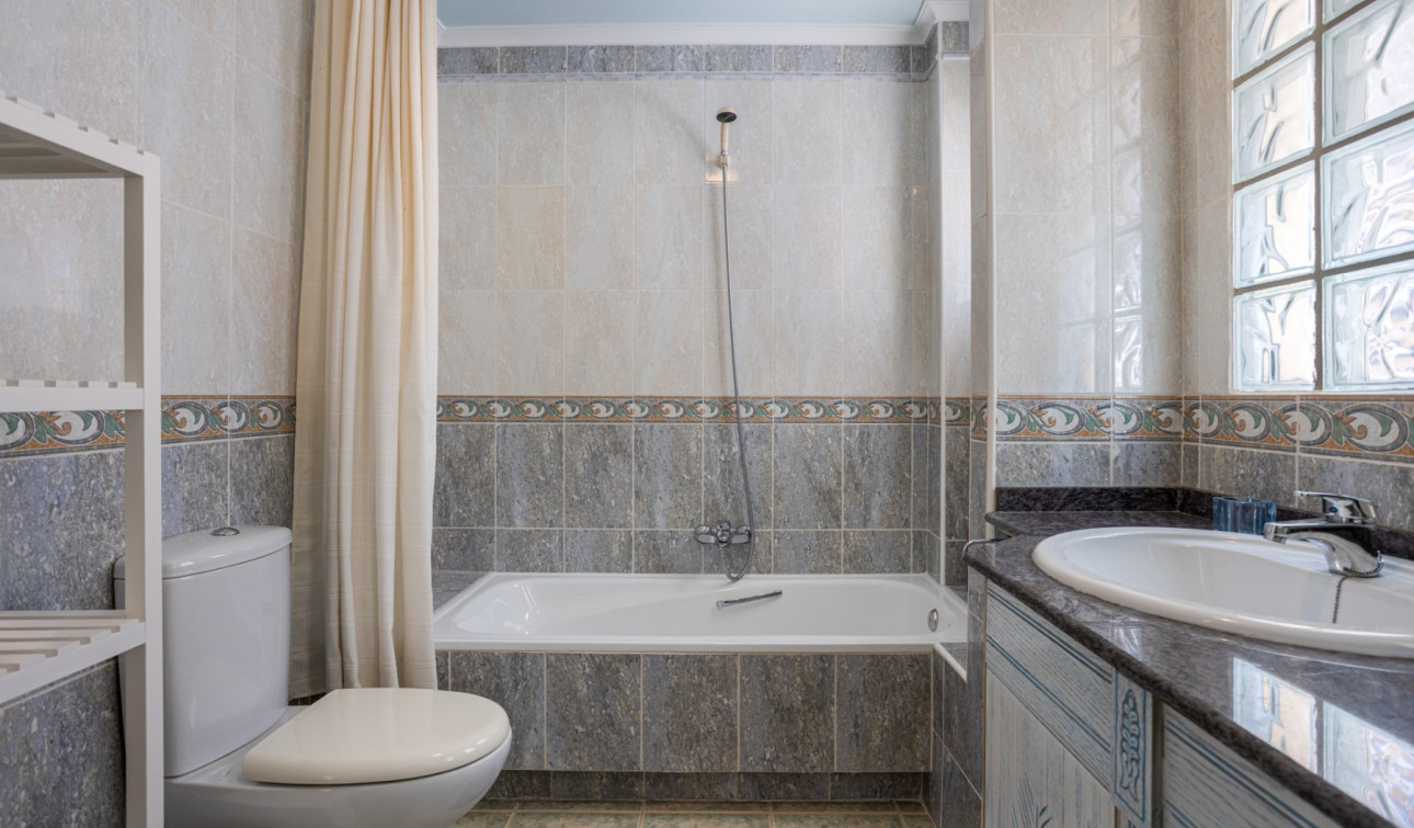 Resale - Detached Villa - Guardamar del Segura