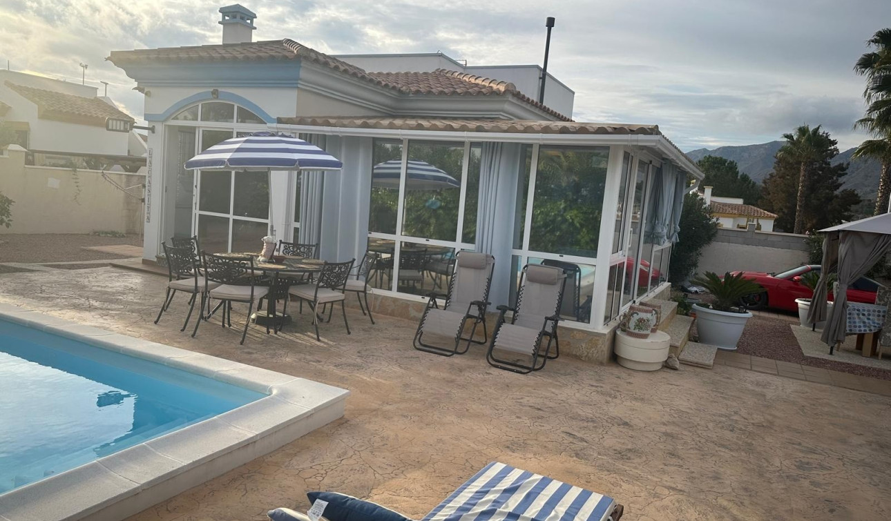 Resale - Detached Villa - Hondón de las Nieves - Urbaniz La Montañosa