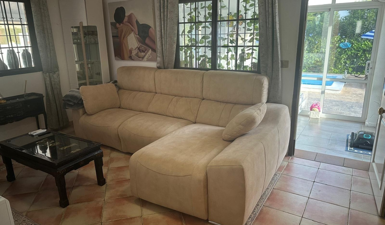 Resale - Detached Villa - Hondón de las Nieves - Urbaniz La Montañosa