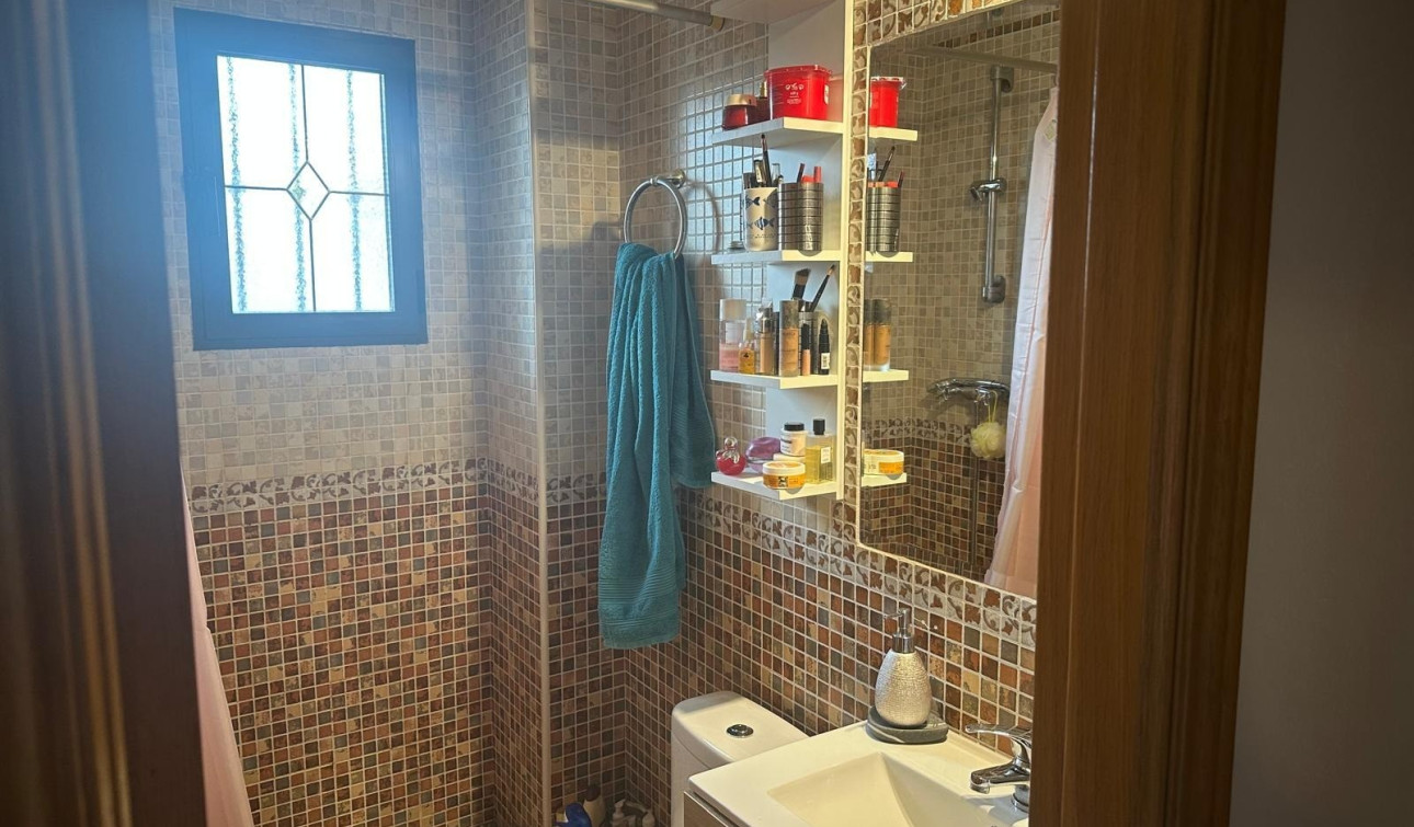 Resale - Detached Villa - Hondón de las Nieves - Urbaniz La Montañosa