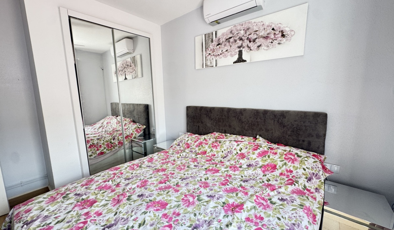 Resale - Detached Villa - La Florida