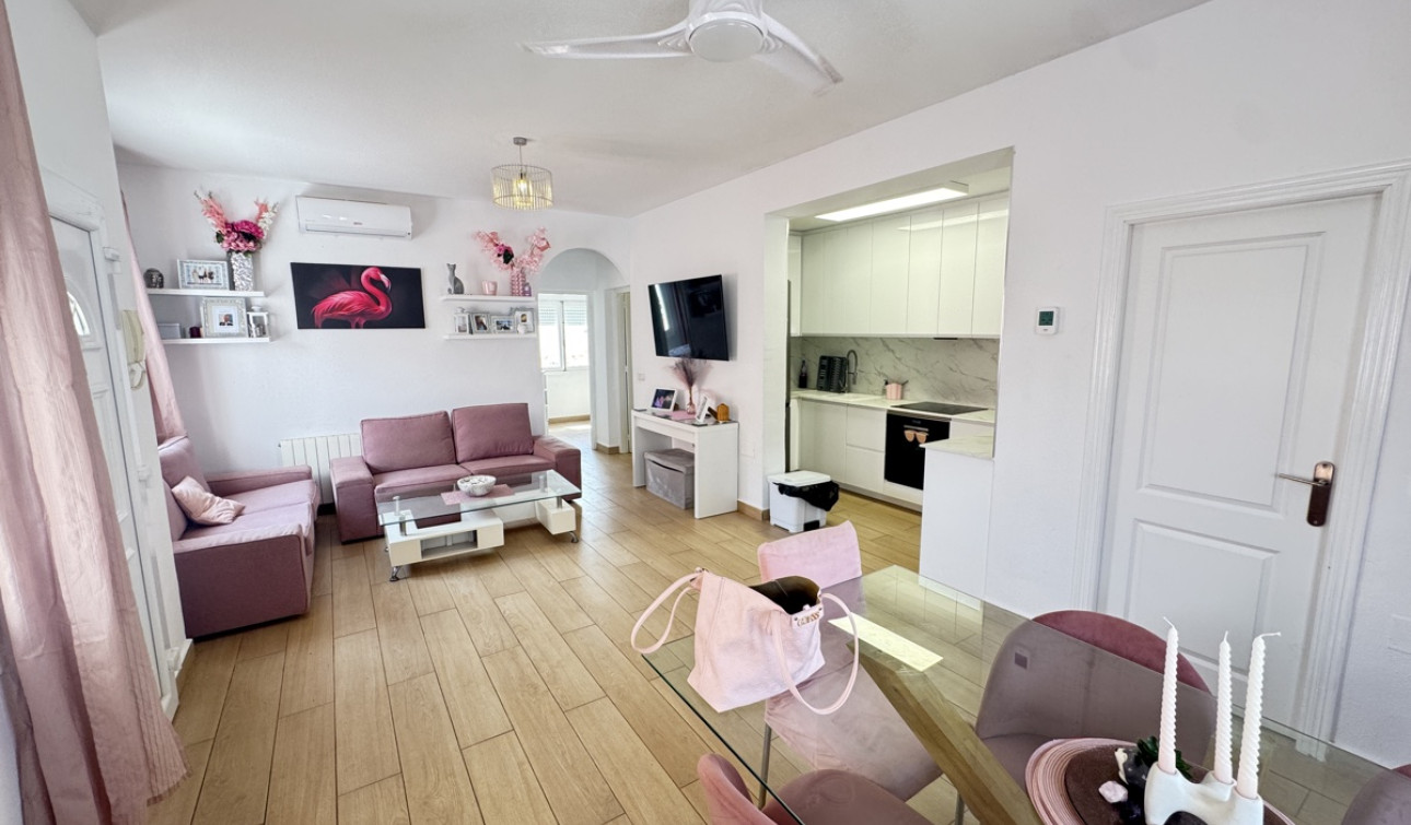 Resale - Detached Villa - La Florida