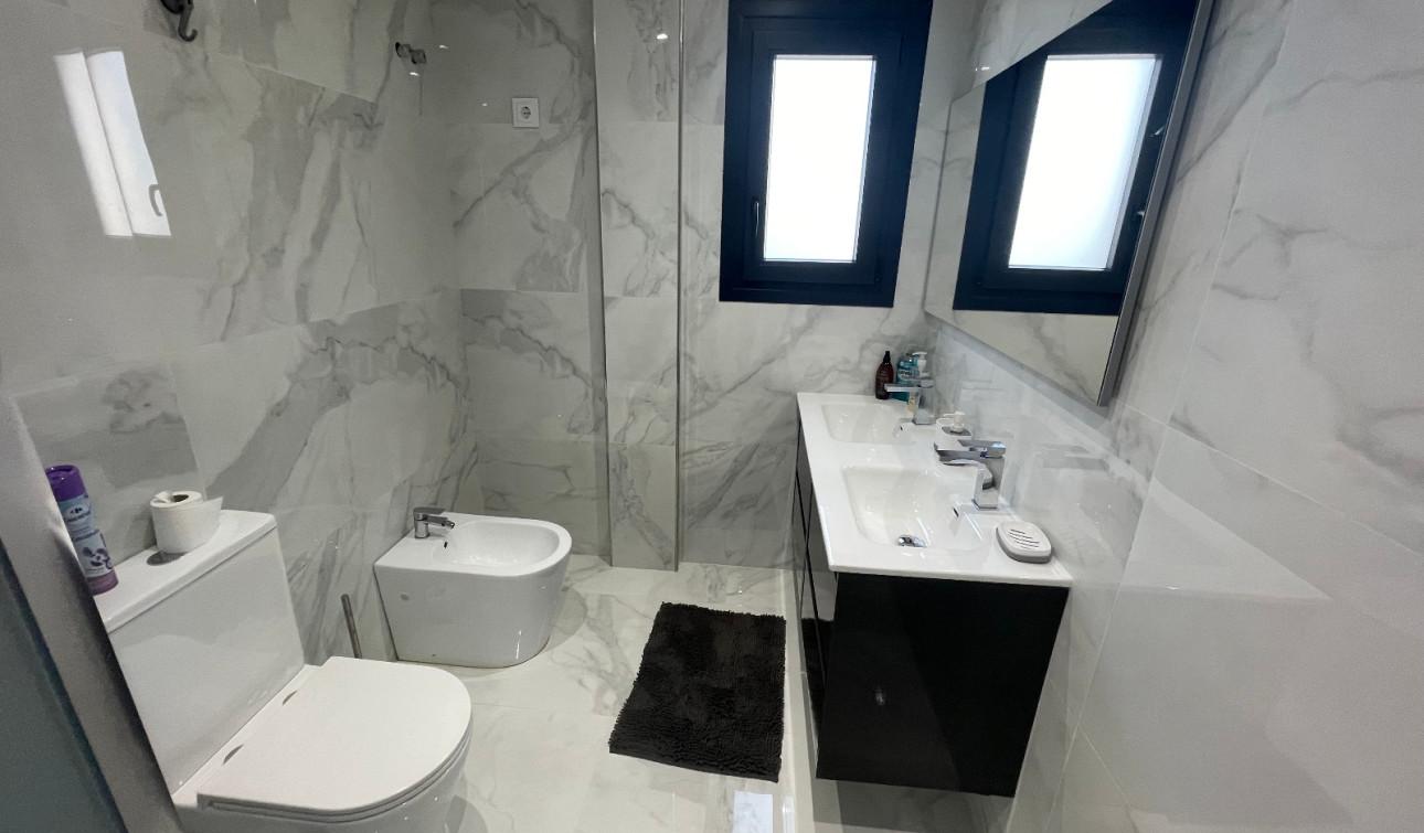 Resale - Detached Villa - La Mata