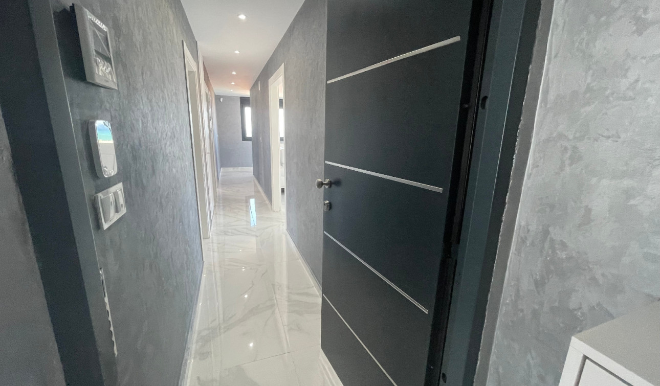 Resale - Detached Villa - La Mata