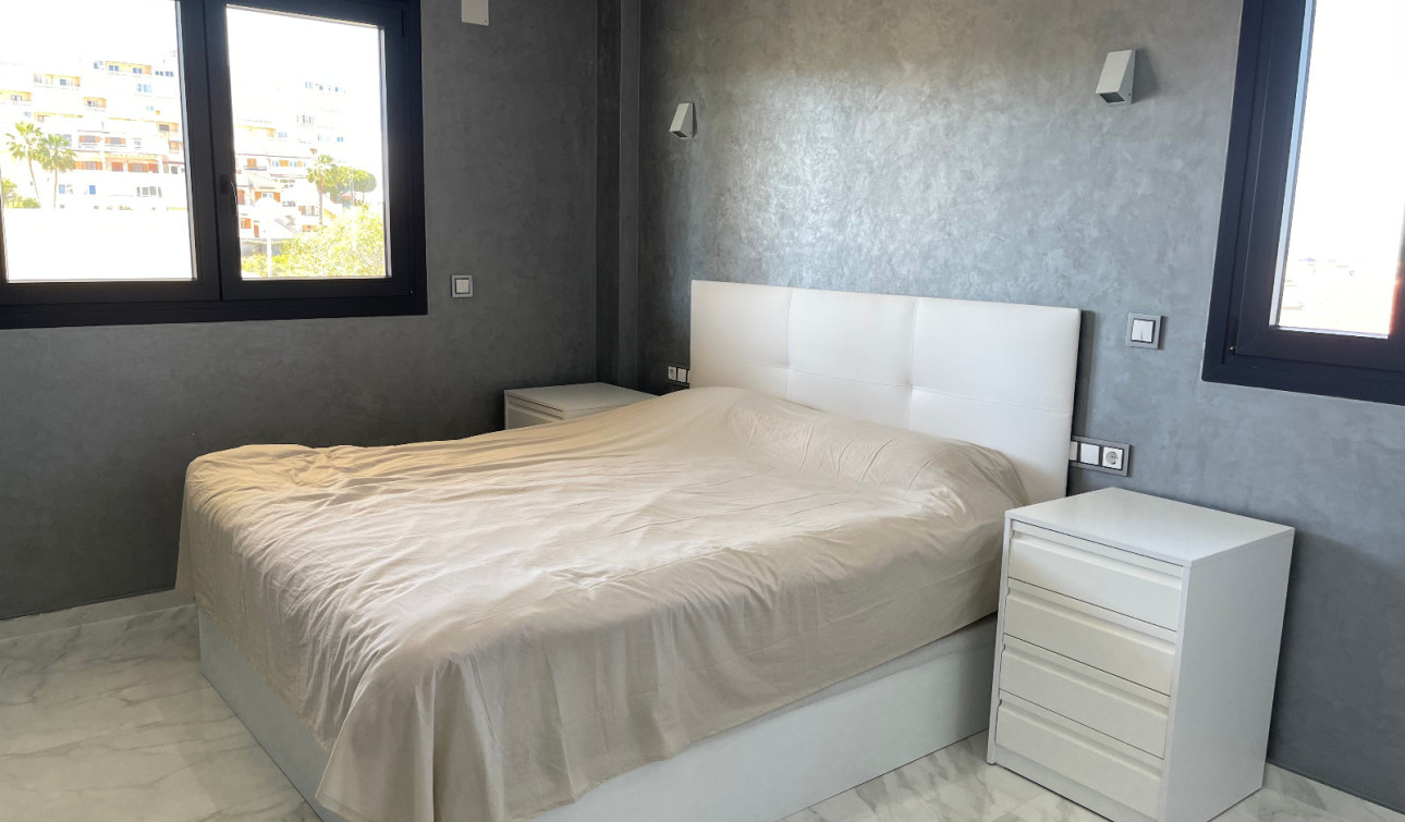 Resale - Detached Villa - La Mata
