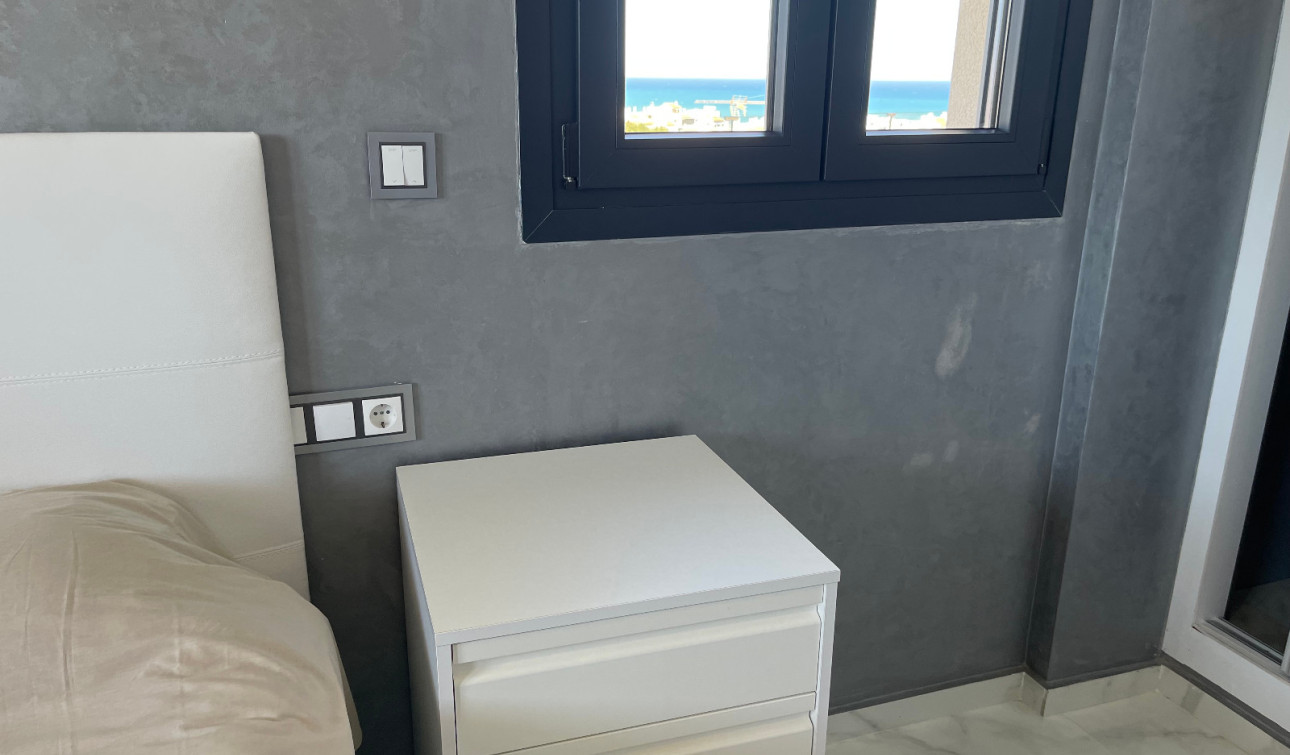 Resale - Detached Villa - La Mata