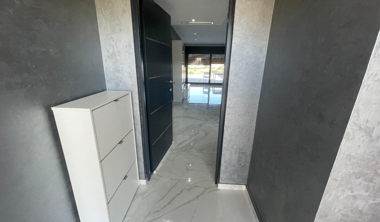 Resale - Detached Villa - La Mata