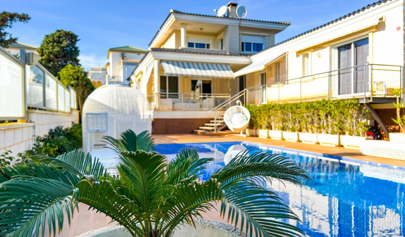 Resale - Detached Villa - La Mata
