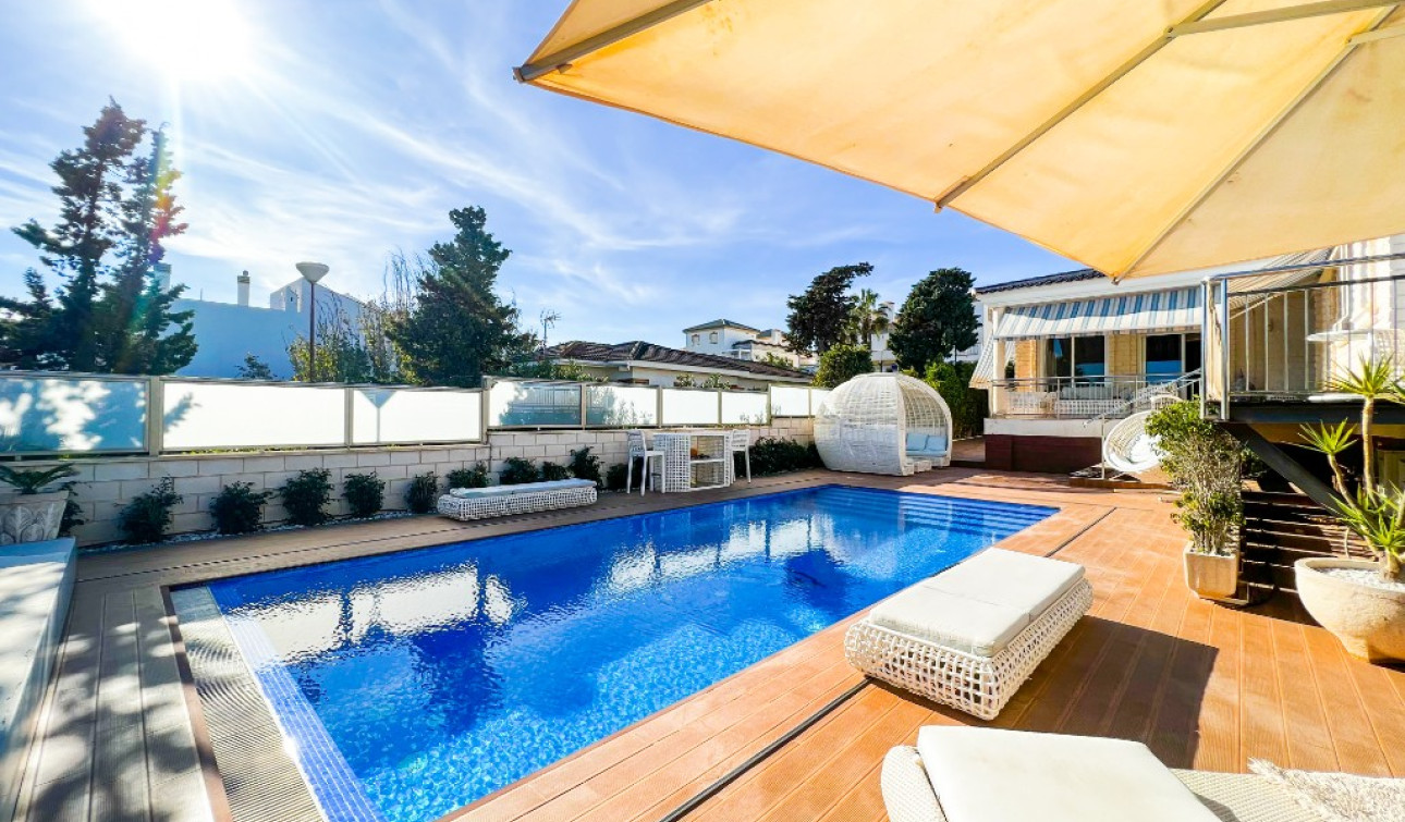 Resale - Detached Villa - La Mata