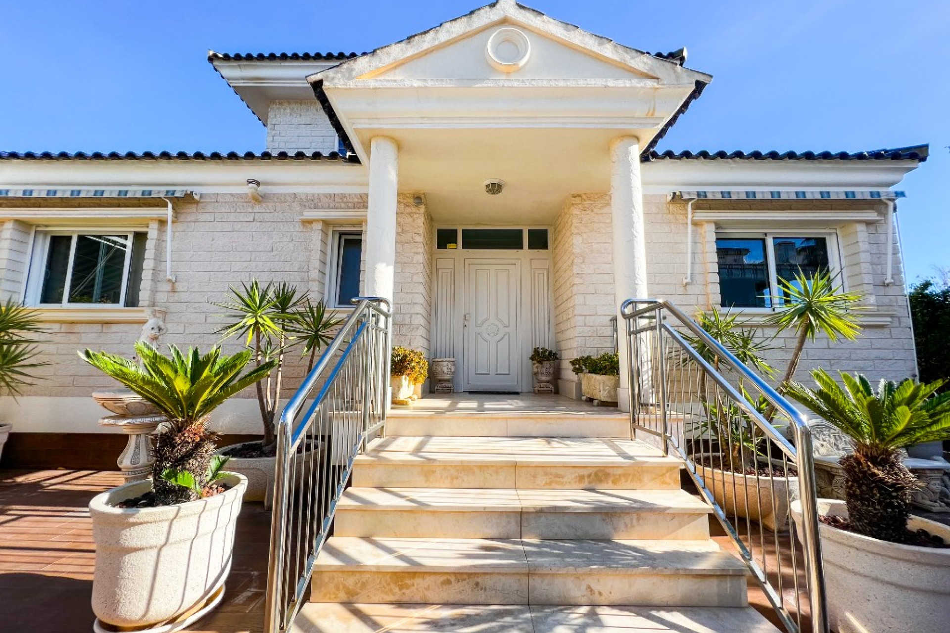 Resale - Detached Villa - La Mata