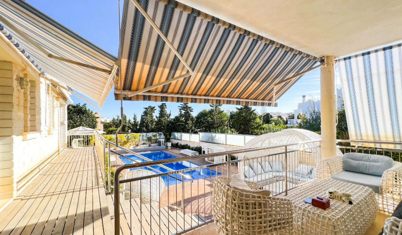 Resale - Detached Villa - La Mata