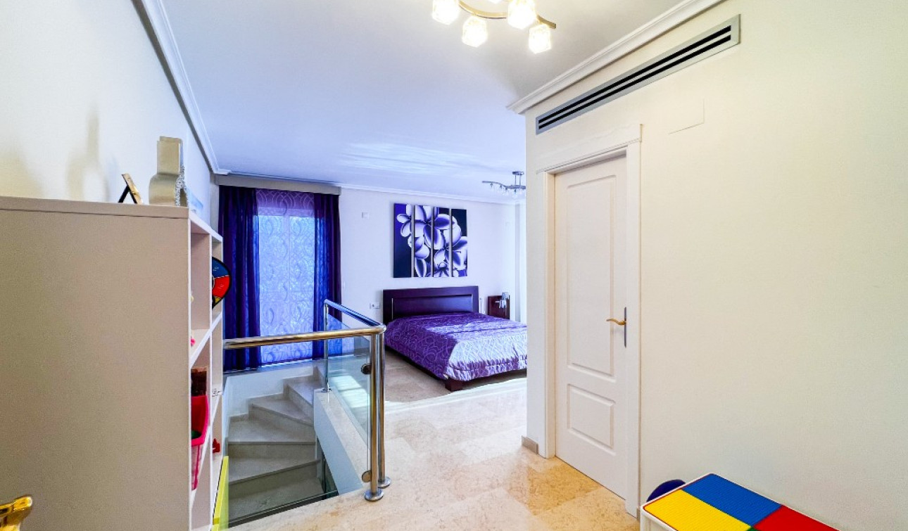 Resale - Detached Villa - La Mata