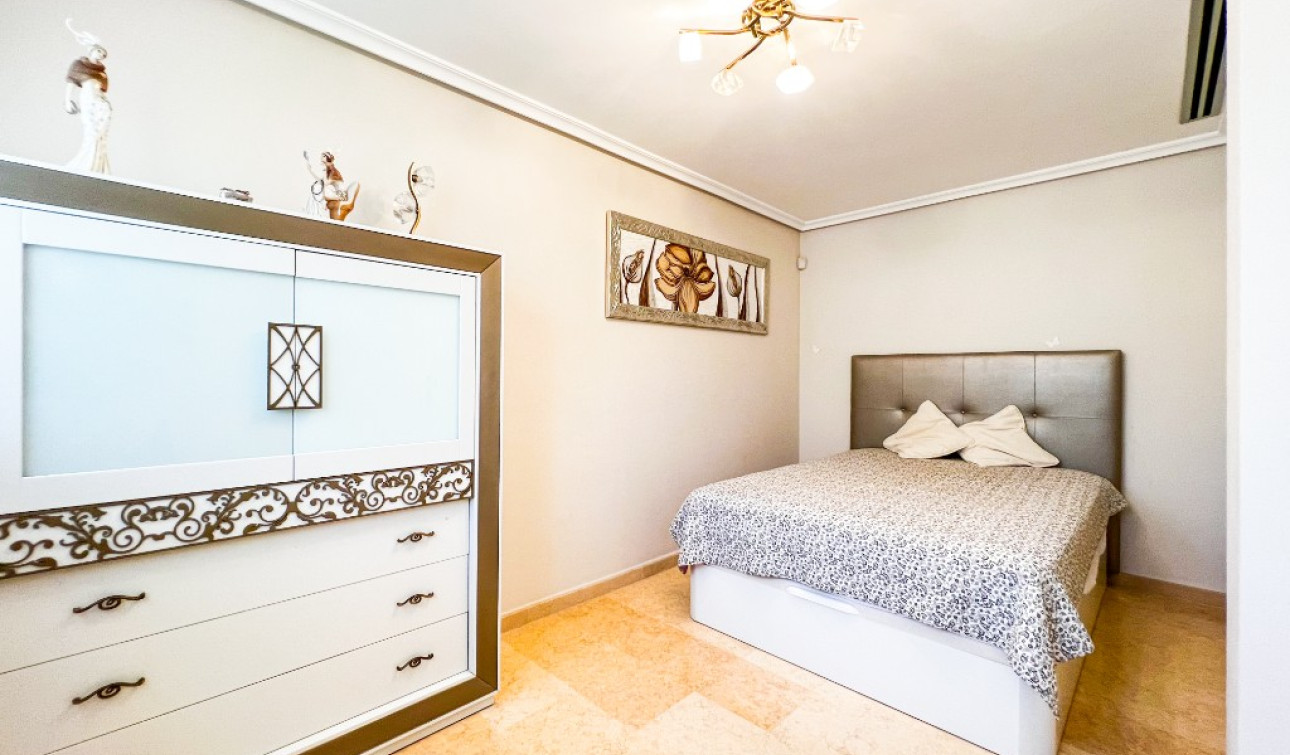 Resale - Detached Villa - La Mata