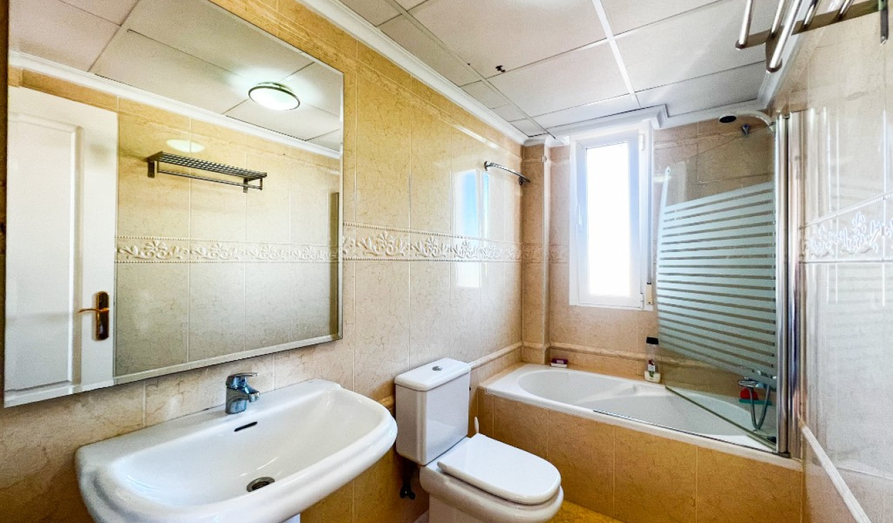 Resale - Detached Villa - La Mata
