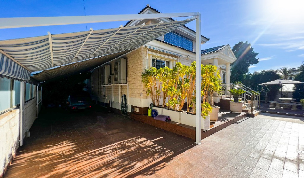 Resale - Detached Villa - La Mata