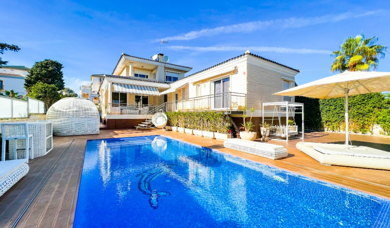 Resale - Detached Villa - La Mata