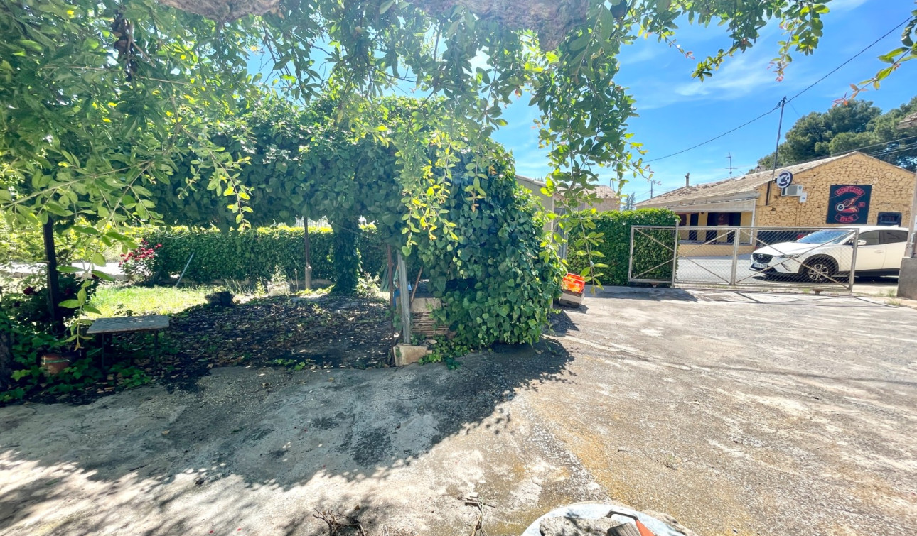 Resale - Detached Villa - La Romana - Villas de la Romana