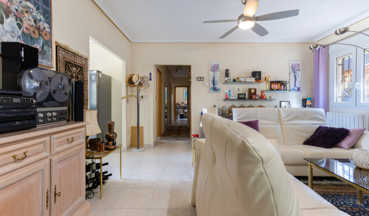 Resale - Detached Villa - La Zarza