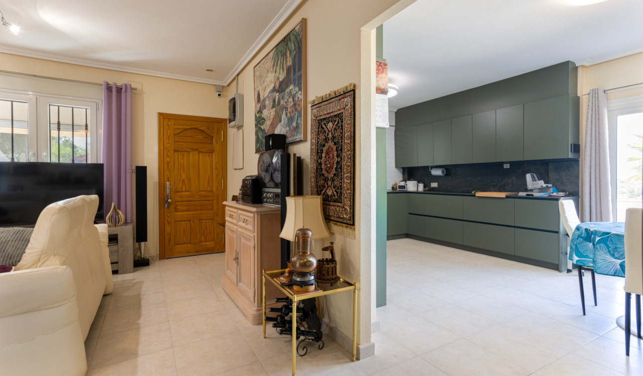 Resale - Detached Villa - La Zarza