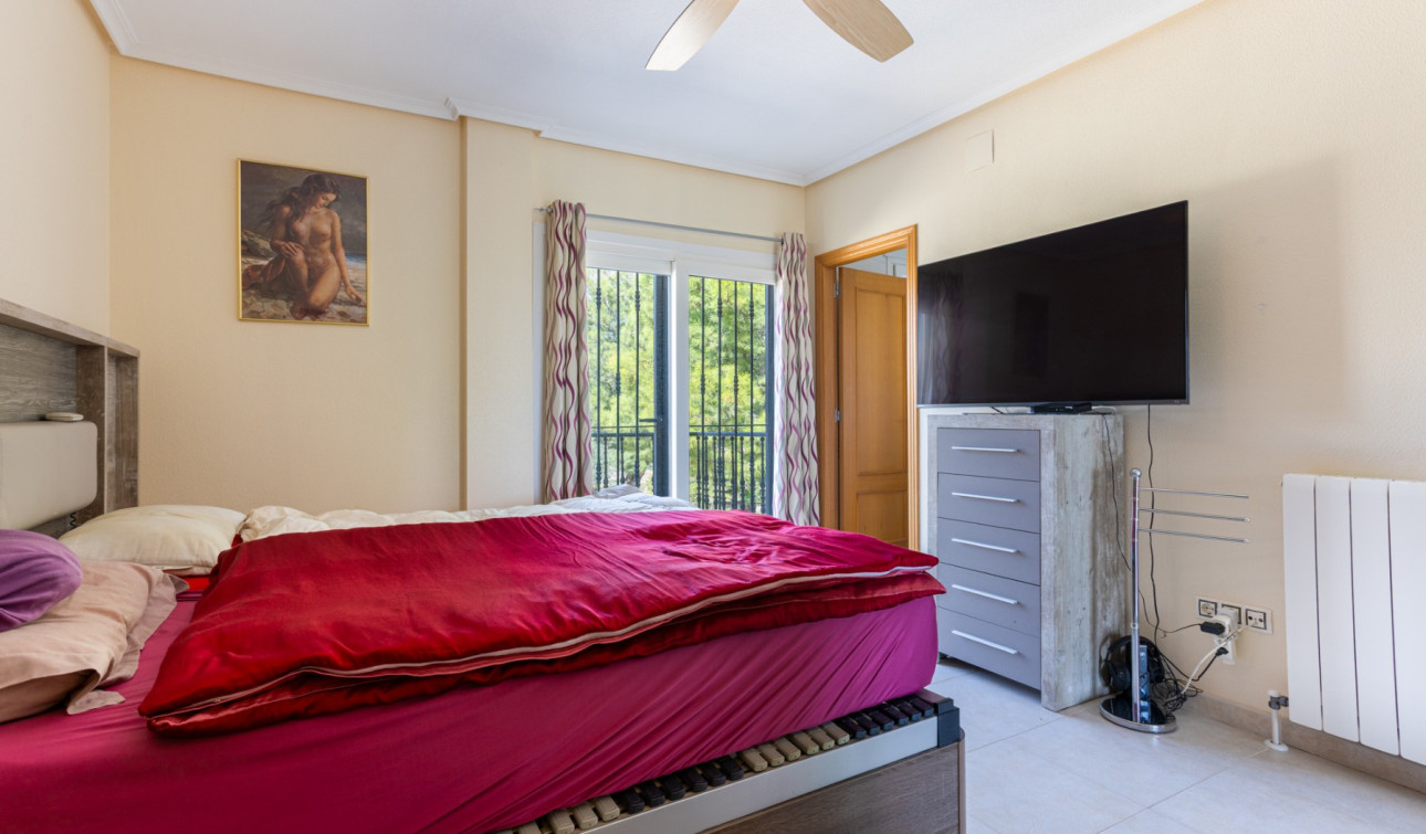 Resale - Detached Villa - La Zarza