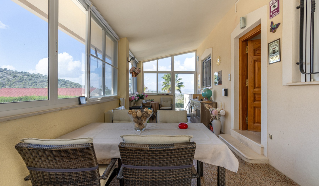 Resale - Detached Villa - La Zarza