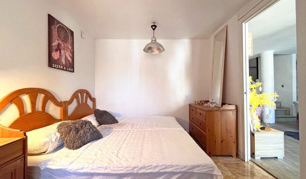 Resale - Detached Villa - La Zenia