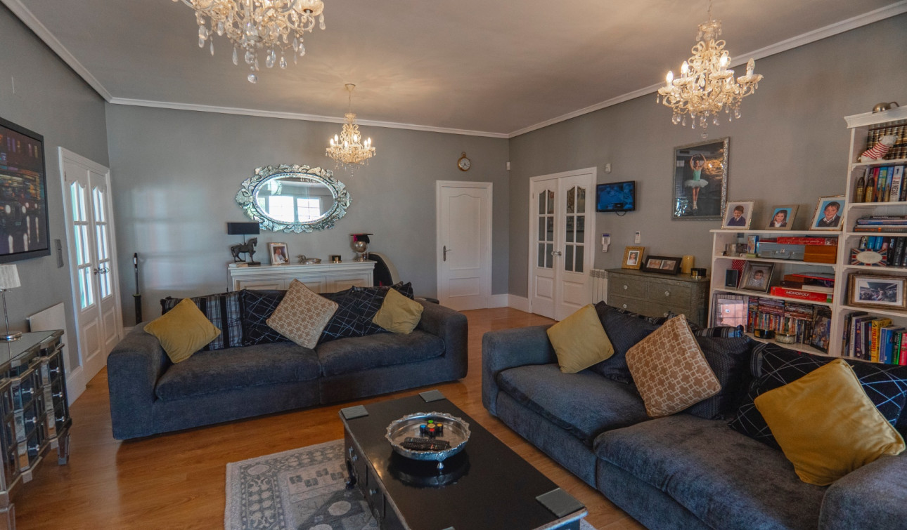 Resale - Detached Villa - Las Heredades - Heredades