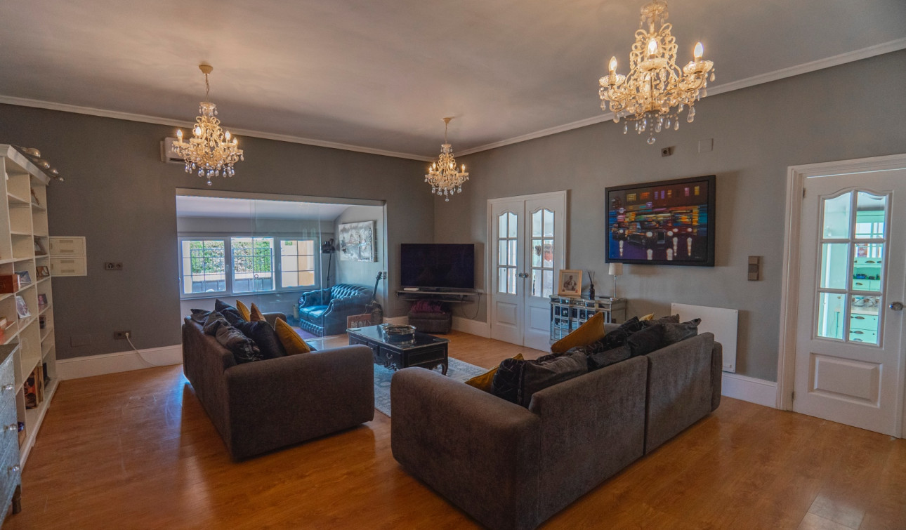 Resale - Detached Villa - Las Heredades - Heredades